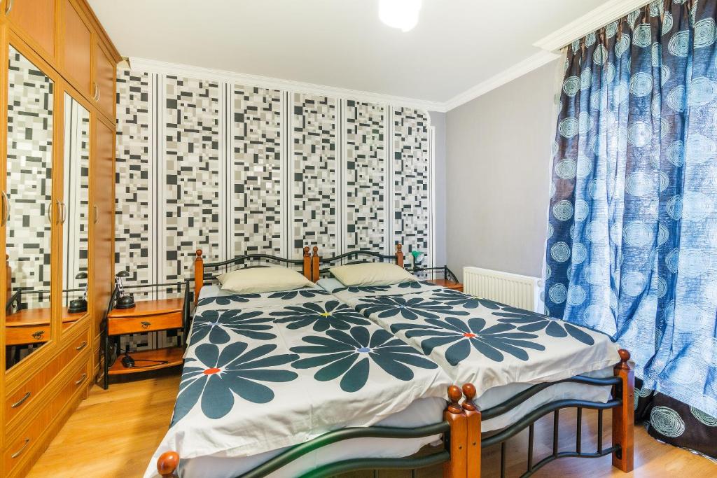 Alex's Guest House room 4